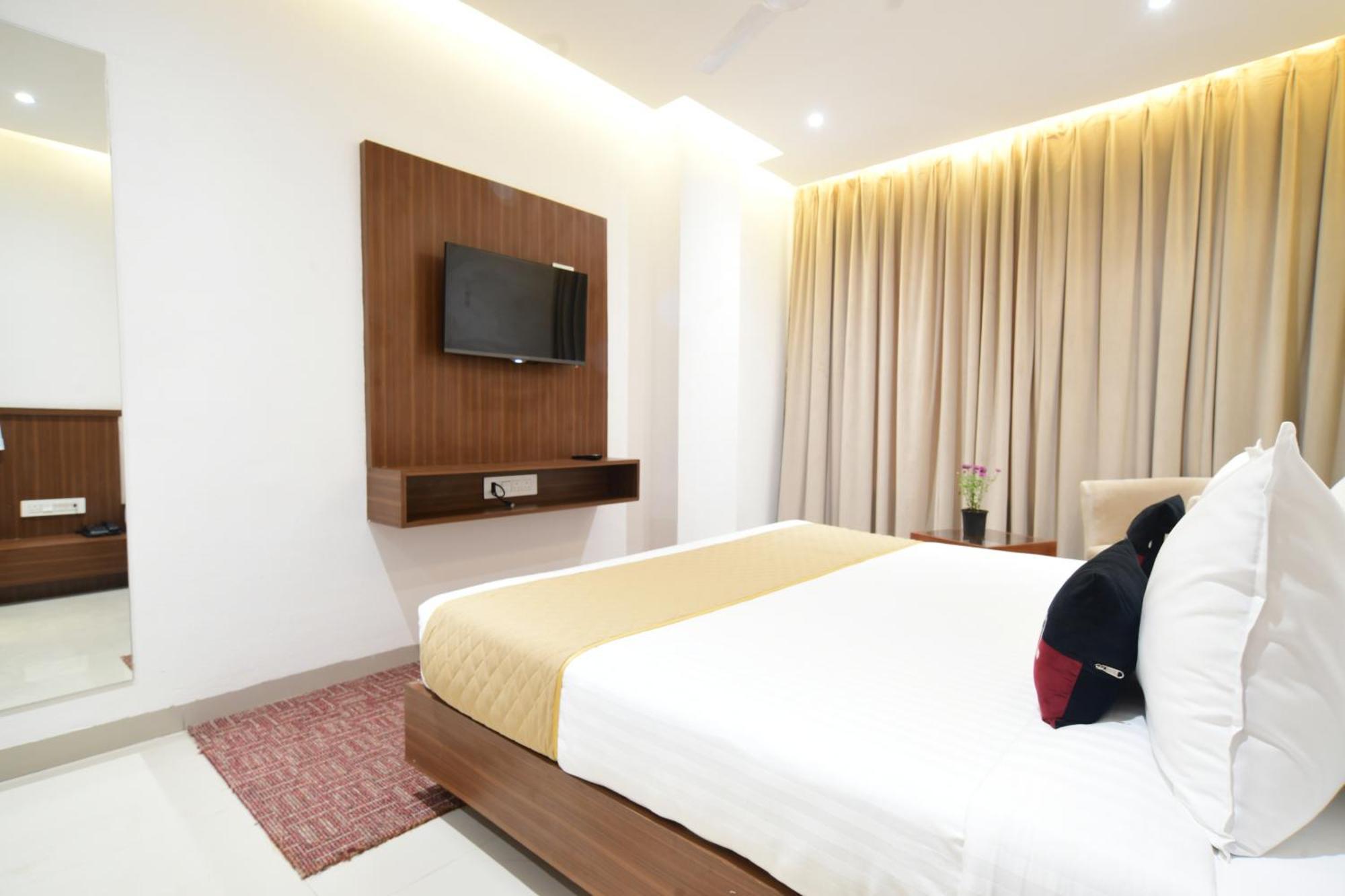 Aceotel Premier, Vijay Nagar Indore Exterior photo