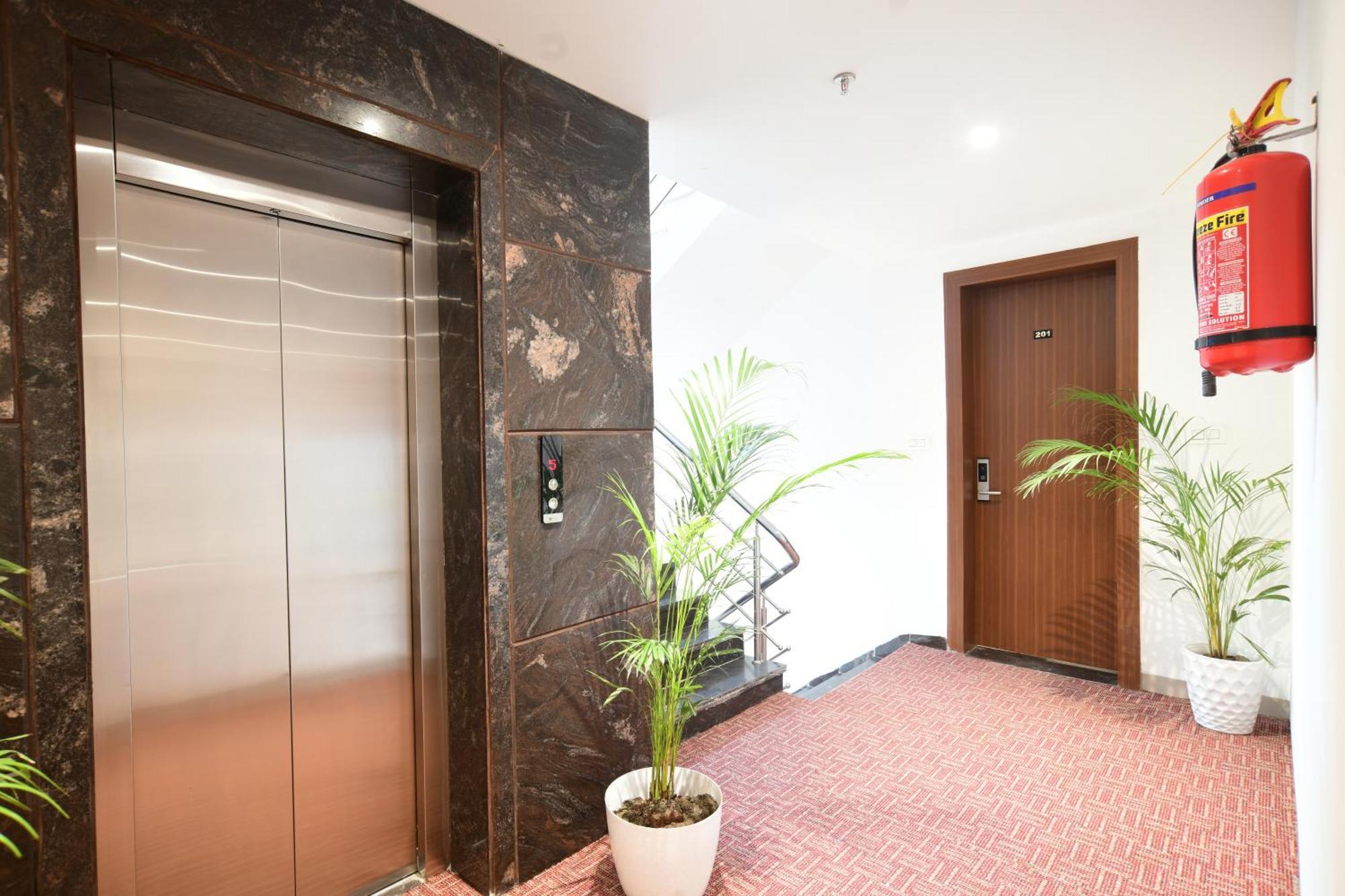 Aceotel Premier, Vijay Nagar Indore Exterior photo